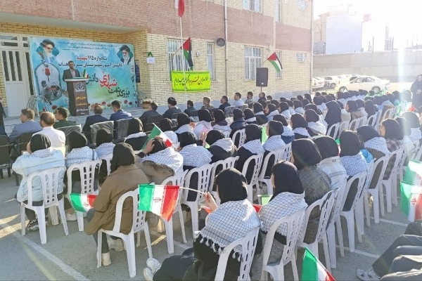 یادواره ۱۱۵ شهید دانش‌آموز شهرستان سرپل‌ذهاب برگزار شد