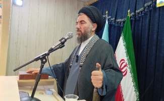 امام جمعه شهرستان سرپل ذهاب :حیات آمریکا در غرب آسیا وابسته به بقای رژیم صهیونیستی است / ۱۳ آبان نماد استکبار ستیزی ملت بزرگ ایران است