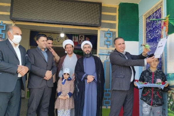 زنگ هفته کتاب و کتابخوانی در مدارس سرپل‌ذهاب به صدا درآمد