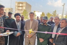 افتتاح نمایشگاه عکس و پوستر در سرپل‌ذهاب به مناسبت گرامیداشت هفته بسیج