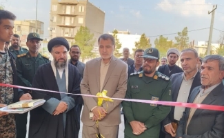 افتتاح نمایشگاه عکس و پوستر در سرپل‌ذهاب به مناسبت گرامیداشت هفته بسیج