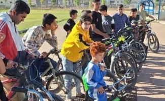 برگزاری همایش دوچرخه سواری به مناسبت گرامیداشت هفته بسیج در سرپل‌ذهاب