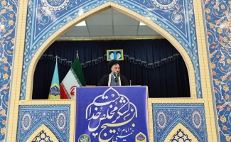 آیین برگزاری نماز جمعه سرپل‌ذهاب به روایت تصویر