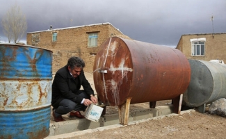 تأمین سوخت برای خانوارهای روستایی در سرپل‌ذهاب