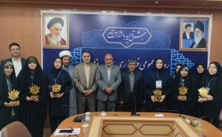 از دانش آموزان پویش ملی ایثار «من می‌نویسم» تجلیل شد