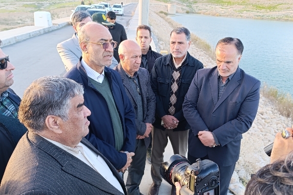 بازدید استاندار کرمانشاه از طرح سامانه گرمسیری در شهرستان