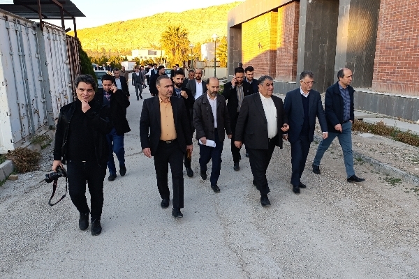 بازدید و پیگیری مشکلات فاز دوم بیمارستان شهدای سرپل‌ذهاب