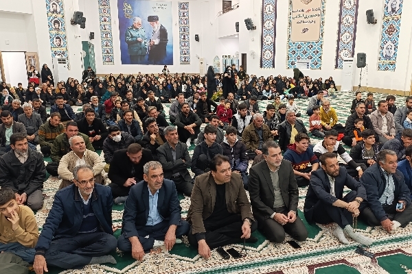 سرپل ذهاب در سالروز میلاد حضرت علی(ع) غرق در نور و سرور است