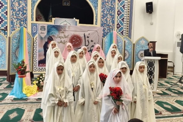 ششمین اجلاس سراسری نماز ویژه دانش آموزان در شهرستان سرپل‌ذهاب برگزار شد