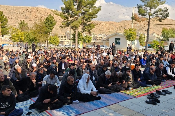 نماز طلب باران در سرپل ذهاب اقامه شد