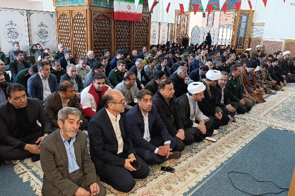 دیدار مسئولان با امام جمعه سرپل ذهاب بمناسبت دهه فجر و چهل و ششمین سالگرد پیروزی انقلاب اسلامی