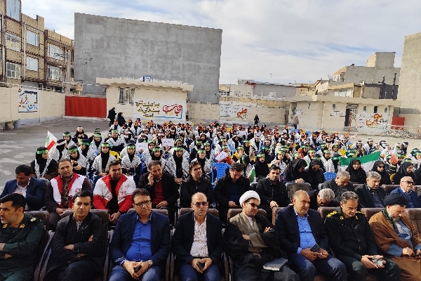 نواخته شدن زنگ انقلاب در مدارس شهرستان