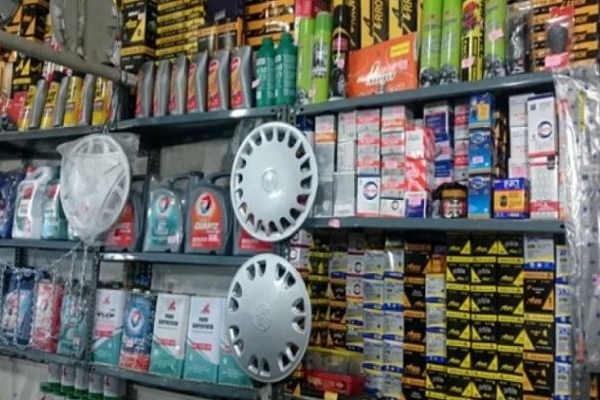 چالش قیمت‌گذاری قطعات یدکی در بازار کرمانشاه