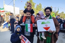 مردم سرپل‌ذهاب در جشن انقلاب سنگ تمام گذاشتند