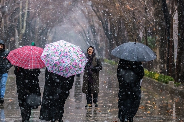 بارش باران و برف در بیشتر استان‌ها