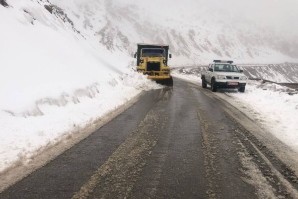 کمک‌رسانی به ۴۰ خودرو در جاده‌های کرمانشاه