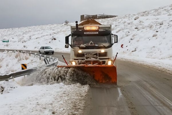 برف‌روبی ۵ هزار کیلومتر باندی جاده‌های کرمانشاه
