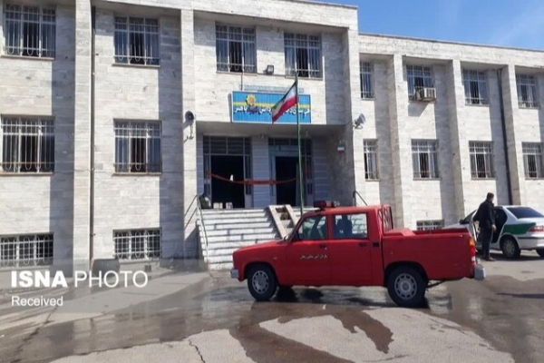 مهار آتش‌سوزی مدرسه کار و دانش دخترانه باهنر زنجان