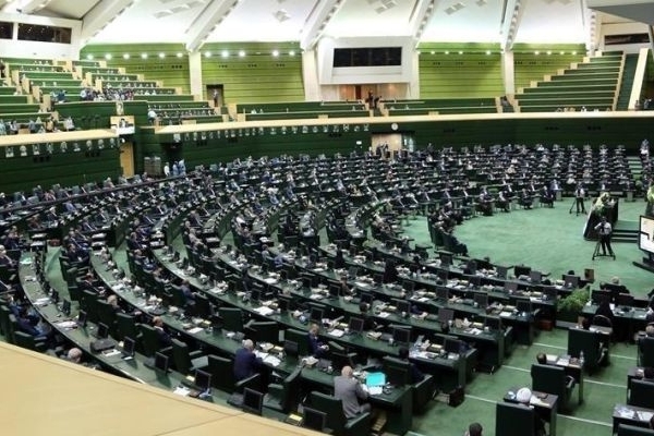 استیضاح زودهنگام وزرا به صلاح نیست