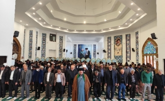 آیین برگزاری نماز جمعه سرپل ذهاب به روایت تصویر