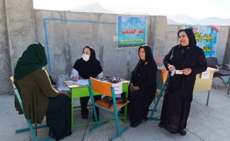 ارائه خدمات پزشکی رایگان توسط تیم پزشکی شهید رهنمون بسیج جامعه پزشکی در روستاهای شهرستان سرپل ذهاب