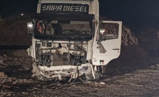 واژگونی تریلر کشنده در محور نرسیده به روستای حبیب‌وند جان راننده را گرفت.