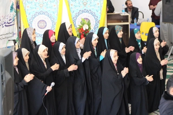 مراسم ویژه میلاد دخت پیامبر اسلام در حرم احمد ابن اسحاق (ره)