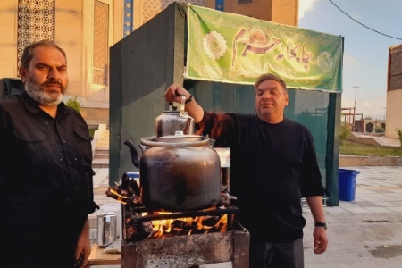 برپایی ایستگاه صلواتی به مناسبت میلاد حضرت فاطمه زهرا  و روز مادر