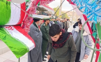 اعزام کاروان راهیان نور دانش‌آموزی سرپل‌ذهاب به مناطق عملیاتی غرب کشور