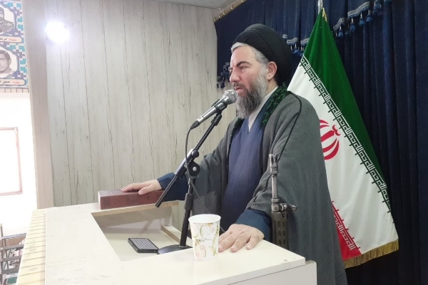 شکر نعمت الهی، حمایت از دولت و انتقال ارزش‌های شهدا به نسل جوان وظیفه‌ای همگانی است 