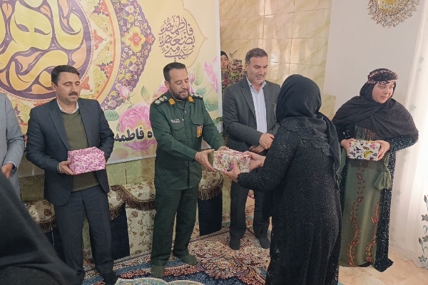تجلیل از مادران و زنان روستاهای بخش مرکزی سرپل‌ذهاب به مناسبت ولادت حضرت فاطمه زهرا (س)