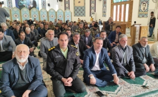 آیین برگزاری نماز جمعه سرپل ذهاب به روایت تصویر