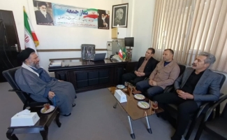 دیدار مسئول اداره ثبت احوال شهرستان با امام جمعه و تأکید بر ارتقای خدمات هویتی
