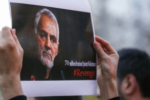 دِین دنیا به شهید سلیمانی ادا نمی‌شود