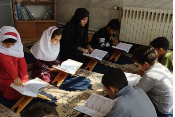 برگزاری محفل انس با قرآن کریم در محکومیت هتک حرمت به قرآن و مساجد