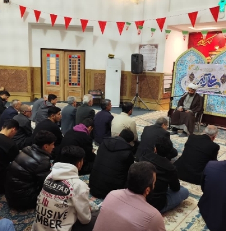 به مناسبت میلاد باسعادت حضرت علی‌اکبر علیه‌السلام و روز جوان، مراسم جشنی با حضور جمعی از جوانان، خانواده‌ها و خادمان فرهنگی در جوار حرم مطهر احمد بن اسحاق(ره) در سرپل‌ذهاب برگزار شد