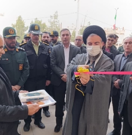 برپایی نمایشگاه عکس بمناسبت دهه فجر در سرپل‌ذهاب