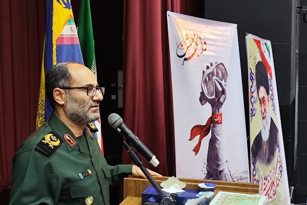 مراسم گرامیداشت عملیات والفجر ۸ در سرپل‌ذهاب برگزار شد