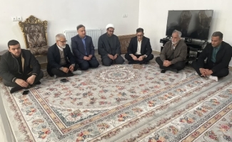 دیدار معاون سیاسی فرمانداری، مسئولان جهاد کشاورزی و بنیاد شهید با یادگار دفاع مقدس در سرپل‌ذهاب