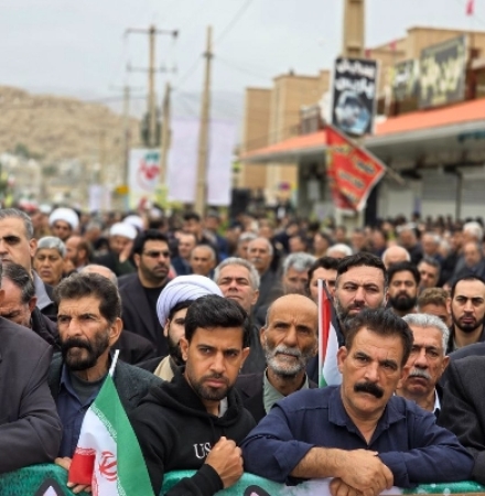 نمایش اقتدار و شکوه حضور مردم انقلابی سرپل‌ذهاب