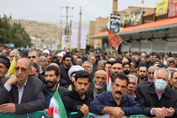 نمایش اقتدار و شکوه حضور مردم انقلابی سرپل‌ذهاب