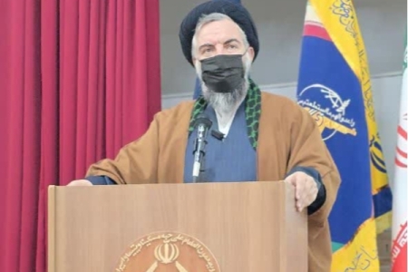 اهدای ۴۱ سری جهیزیه به نوعروسان سرپل‌ذهاب / امام جمعه: ازدواج و تحکیم خانواده توطئه‌های دشمن را خنثی می‌کند