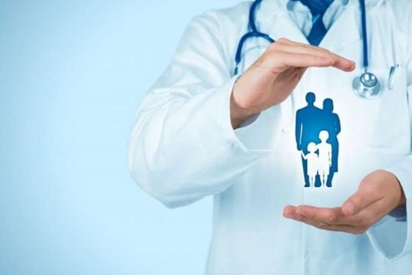 اجرای طرح پزشک خانواده در همه روستاهای کرمانشاه