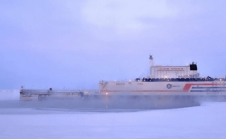 نخستین رآکتور هسته‌ای شناور جهان ساخته می‌شود