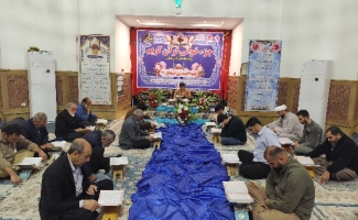 طنین نوای دلنشین آیات ربانی قرآن کریم در حرم مطهر حرم احمد بن اسحاق(ره)