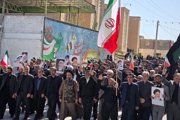 راهپیمایی باشکوه نمازگزاران سرپلذهابی در محکومیت جنایات صهیونیستی- آمریکایی    🔸