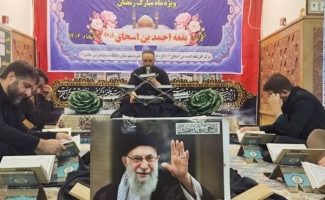 طنین دلنشین آیات وحی در جوار حرم مطهر احمد بن اسحاق/ اهدای ثواب جزء هفدهم  به روح شهید امام خامنه‌ای و شهدای انقلاب