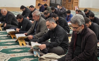 محفل انس با قرآن و یادبود رهبر شهید