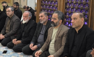 اقامه نماز جماعت مغرب و عشا در نوزدهمین روز ماه مبارک رمضان