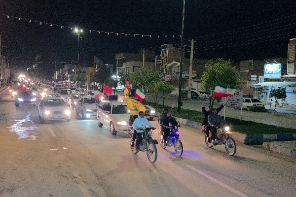 برگزاری کارناوال خودرویی مردم ولایت‌مدار سرپل‌ذهاب در خونخواهی از امام شهید امت و تجدید بیعت با رهبر معظم انقلاب